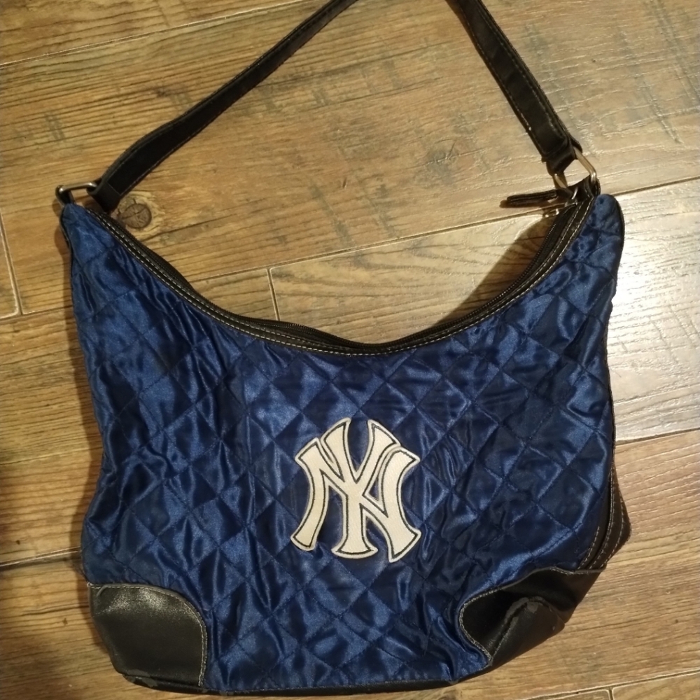 NY YANKEES quilted purse VINTAGE